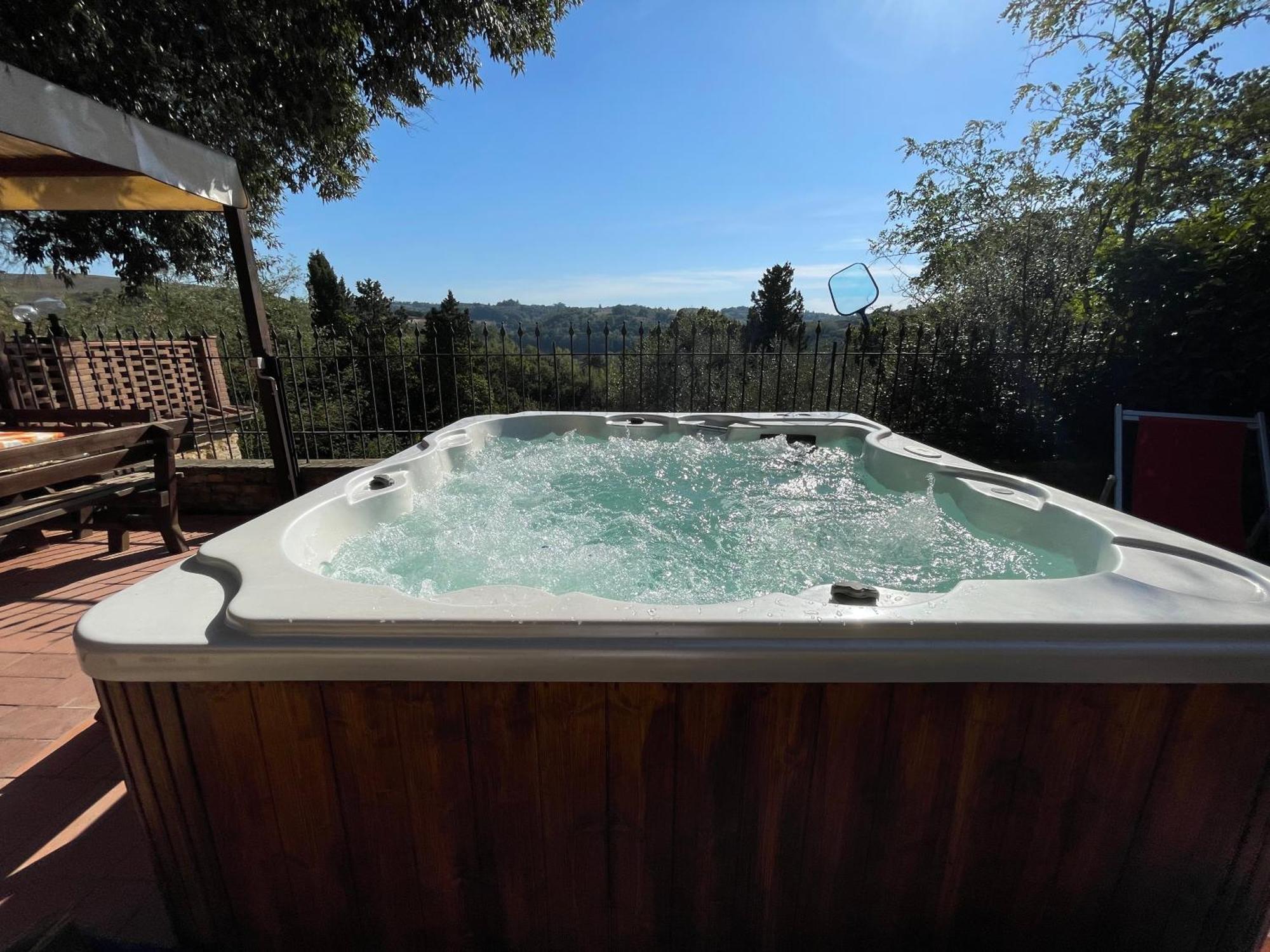Intero Appartamento Con Private Pool E Jacuzzi Podere Settefrati 몬타이오네 외부 사진